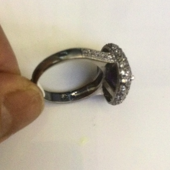 , 925 Sterling silvers Amethysts with CZ pavé setting ring.Rhodium plated 14kt - Picture 6 of 6